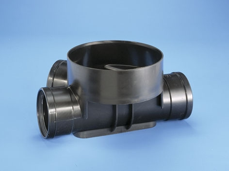 Wavin, Typ 4, Tillsynsbrunn, h�ger sidoanslutning, svart